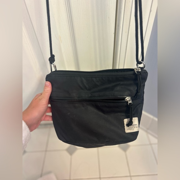 Lululemon patch cross body bag 2.5 L - Picture 4 of 5